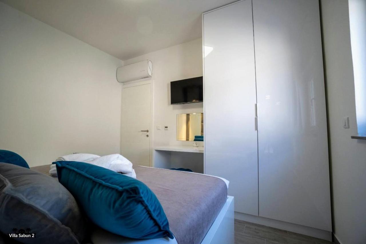 Villas Sabun - Modern House With Heated Pool Privlaka  Extérieur photo
