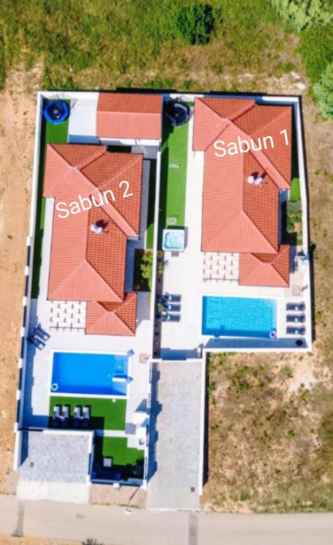 Villas Sabun - Modern House With Heated Pool Privlaka  Extérieur photo