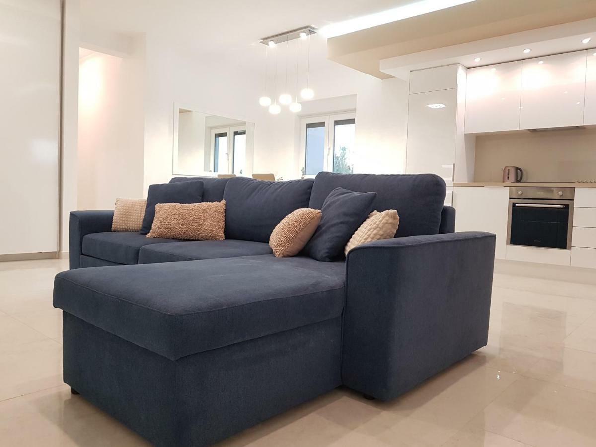 Villas Sabun - Modern House With Heated Pool Privlaka  Extérieur photo